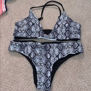 Reversible swimsuit never worn!!